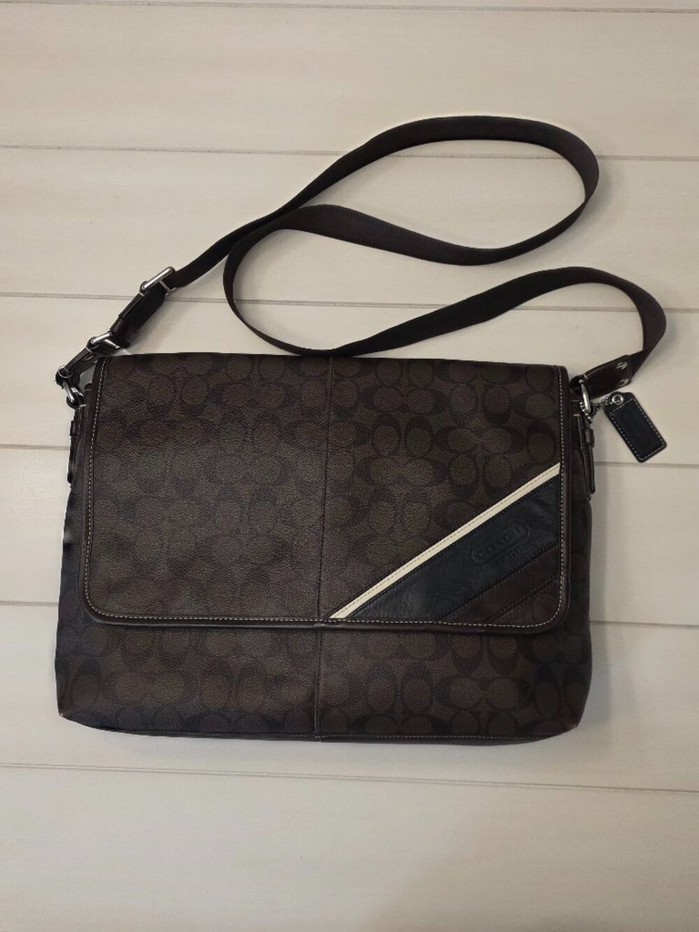 Coach Heritage Stripe Messenger 70335